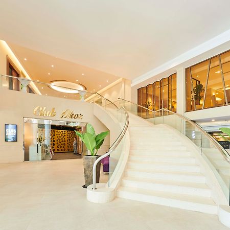 Eastin Grand Hotel Saigon Ho Chi Minh City Bagian luar foto The lobby of the hotel