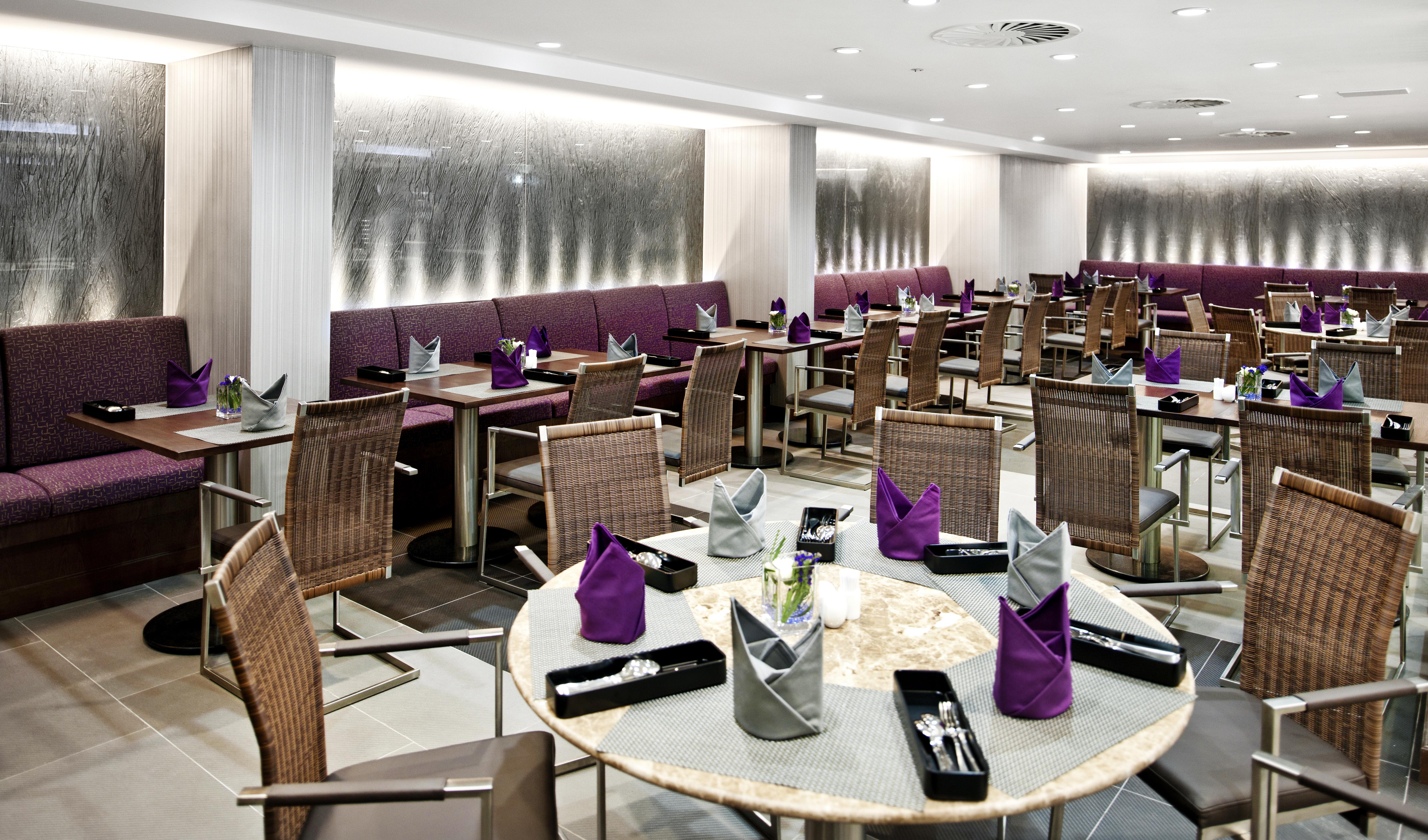 Eastin Grand Hotel Saigon Ho Chi Minh City Bagian luar foto Restaurant