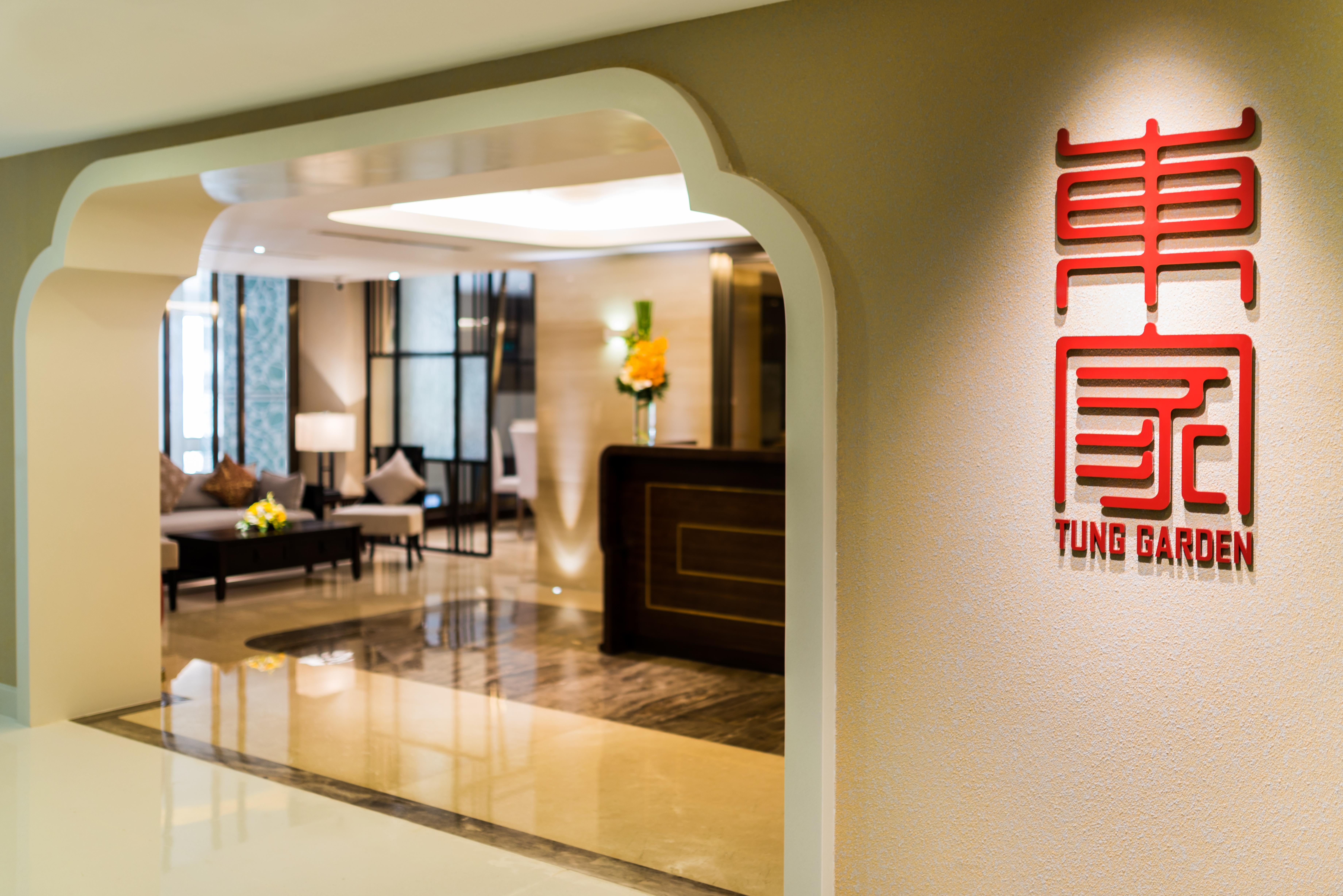 Eastin Grand Hotel Saigon Ho Chi Minh City Bagian luar foto Lobby