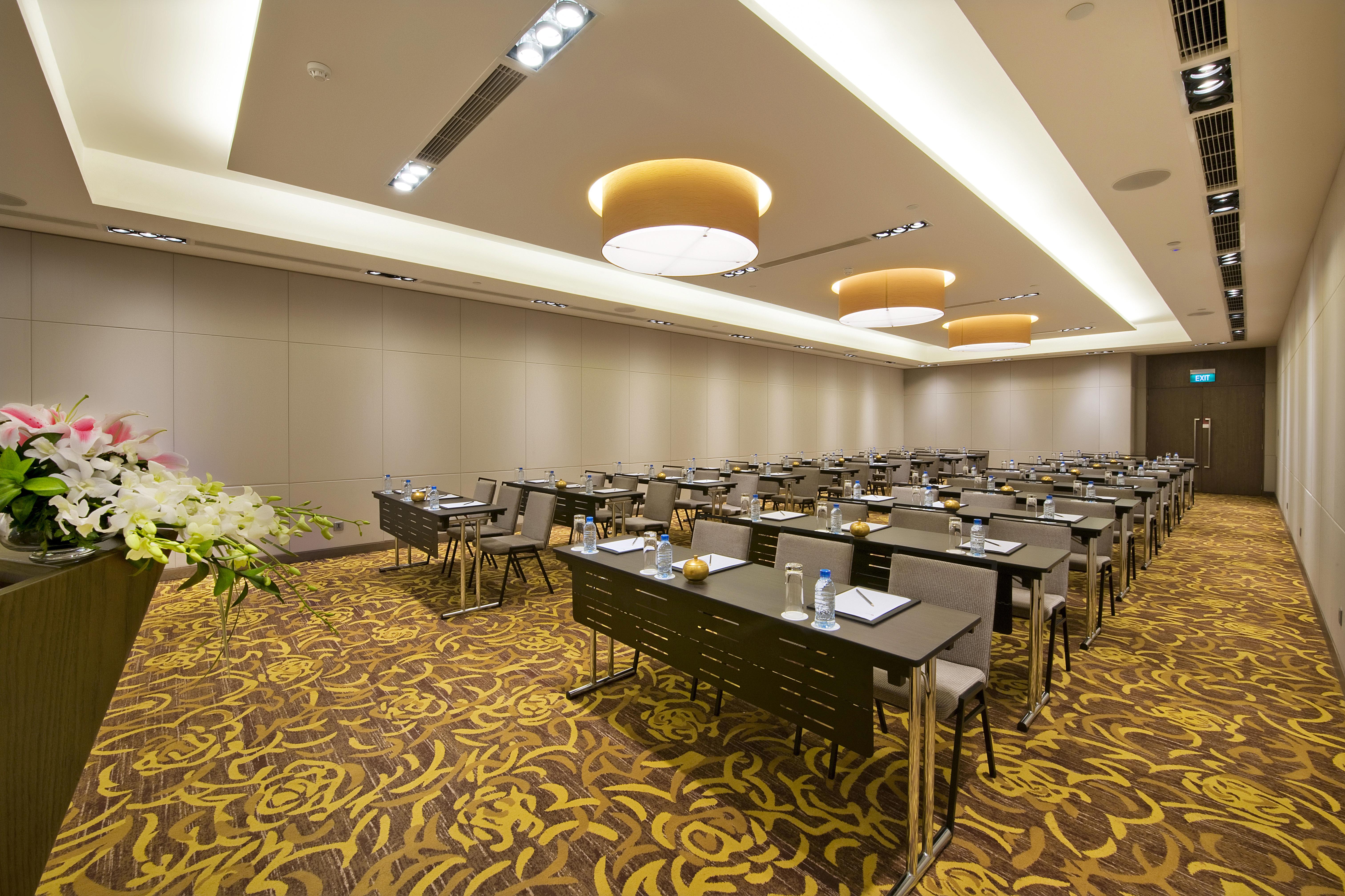 Eastin Grand Hotel Saigon Ho Chi Minh City Bagian luar foto Meeting room