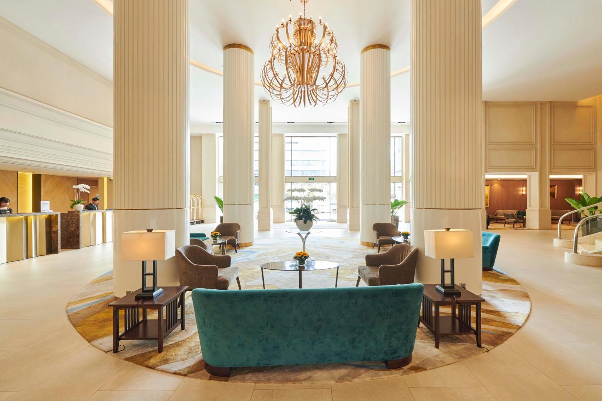 Eastin Grand Hotel Saigon Ho Chi Minh City Bagian luar foto Lobby